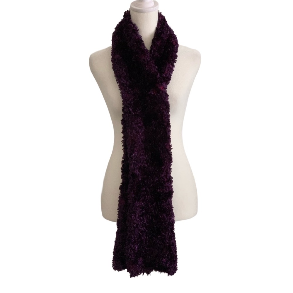 FOWNES Women’s Dark Purple Scarf
